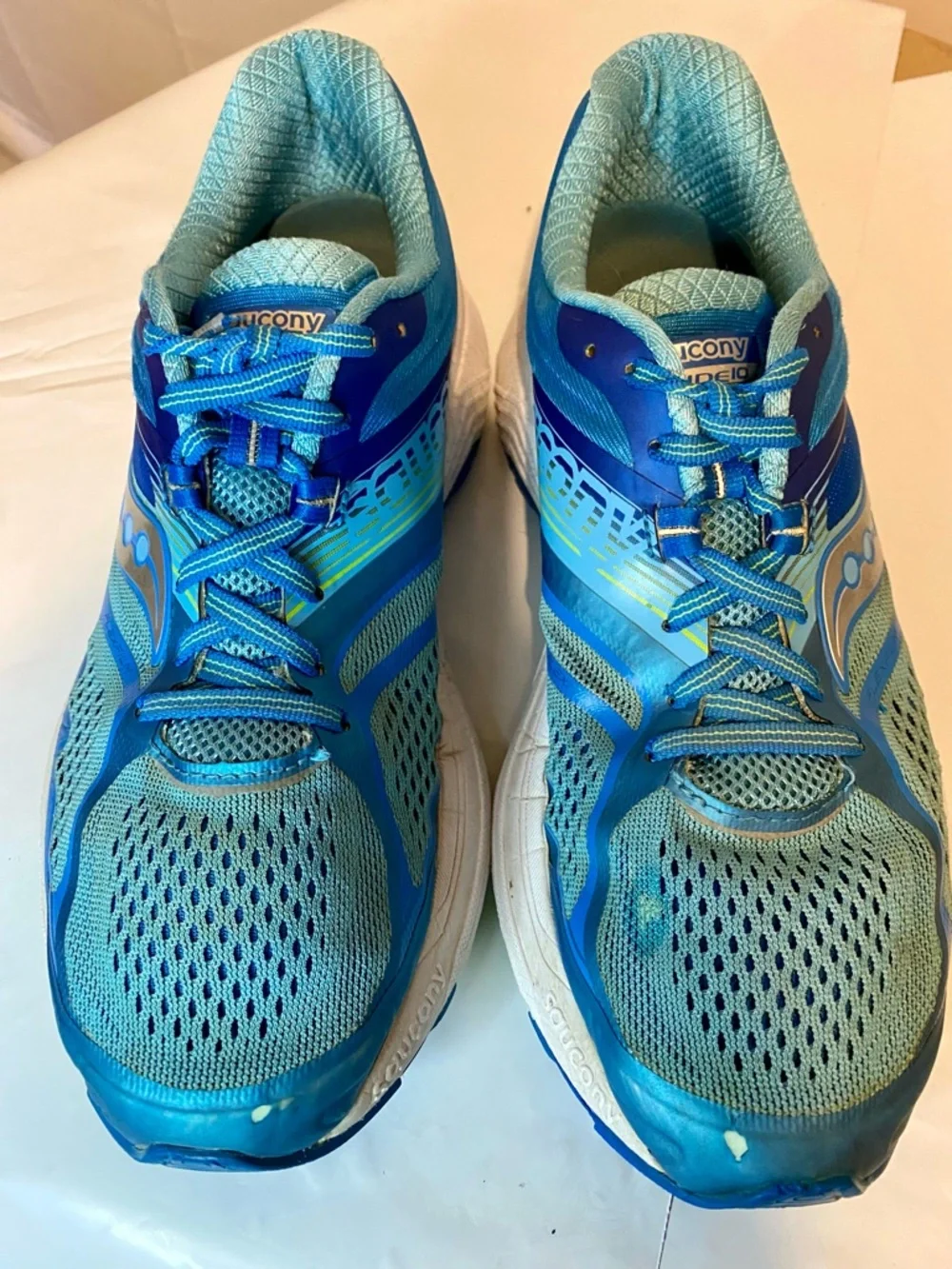 Saucony Turquoise and Teal Women's Running Shoes Size 9